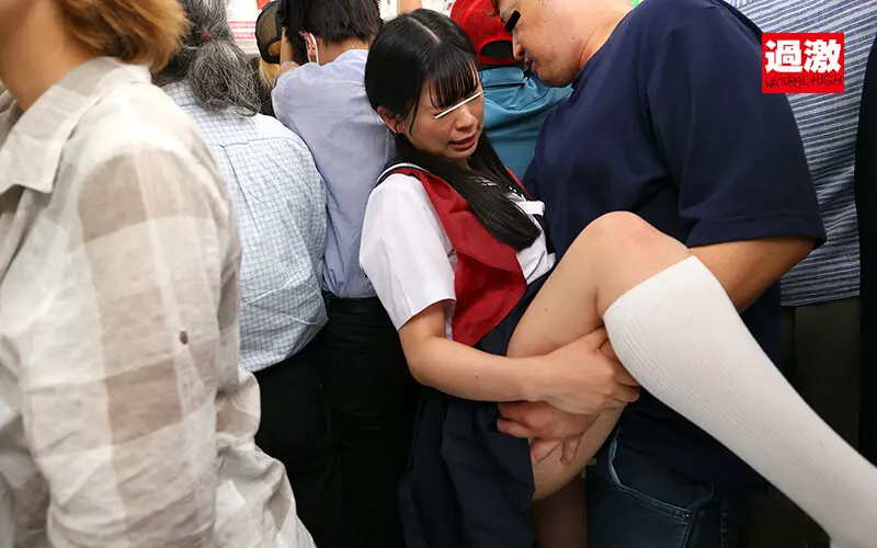 スカートの隙間から滑り込む指入れ痴●で着…  (1nhdtb00890)-7