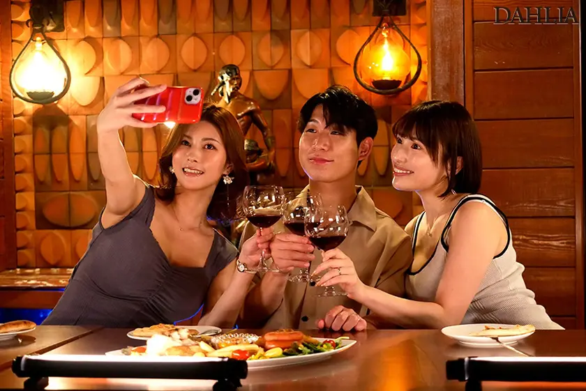 妻の大親友がナイトプールで逆NTR『脱… 美乃すずめ (513DLDSS-389)-1