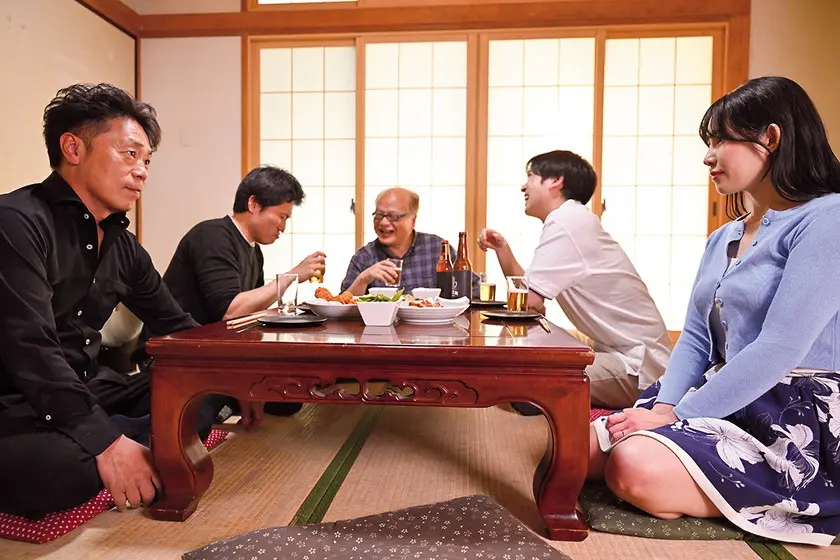  変態叔父さんのマッサージで秘部キワキワ… 二羽紗愛 (287HZGD-321)-2