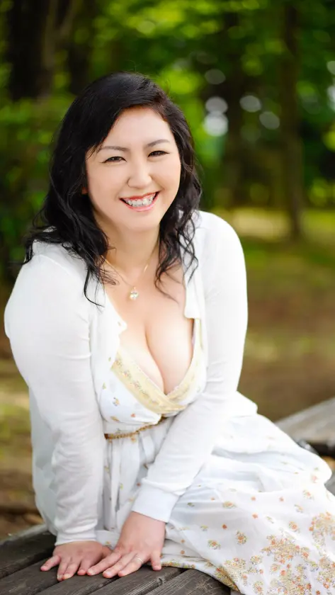 初撮り爆乳おばさん 初めて撮られる緊張…  (360MBMA-108)-9