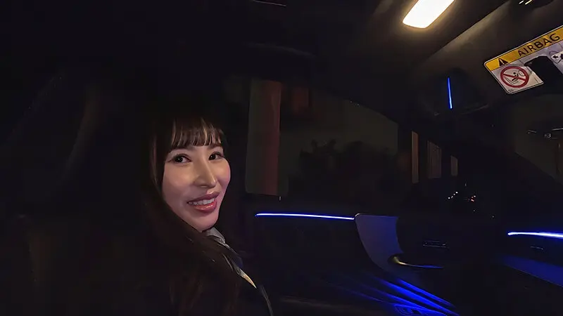 メス臭を漂わせ納車してくれた美人巨乳CA…  (h_047wa00568)-1