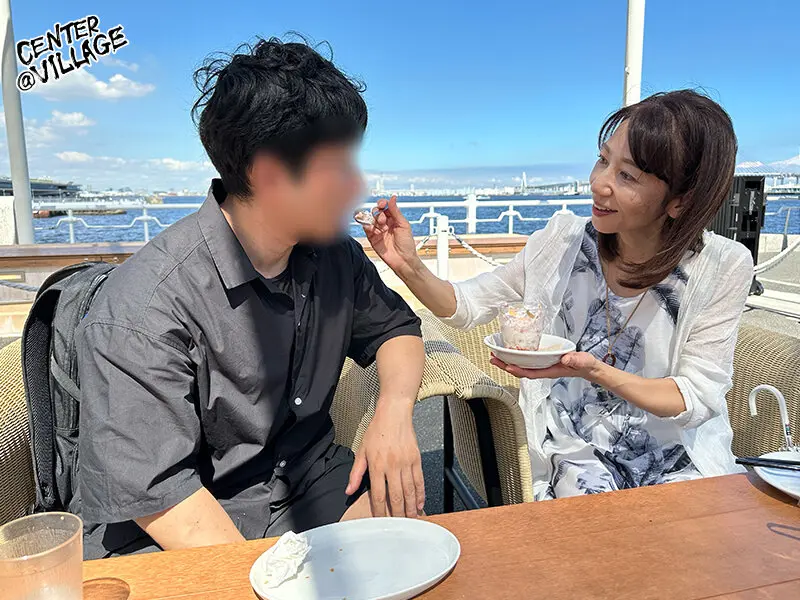 人妻24時、不倫中出しデート~性欲強すぎ… 三枝木玲実 (h_086euud00060)-3