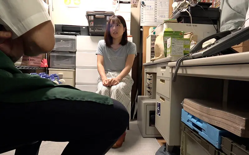 万引き スーパーの人妻たち ●メス堕ちし… 宮沢ちはる (h_113spe00004)-1