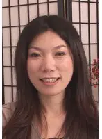 おしとやかな雰囲気を醸し出すバツイチ四十…  h_1724v111i00002