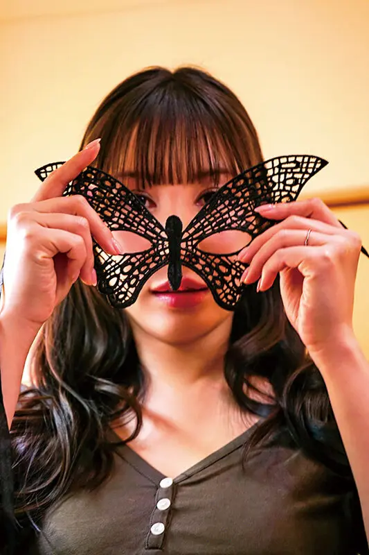 仮面の爆乳妻 MASKの下で揺れるご近所… 広瀬美結 (ngod00286)-9
