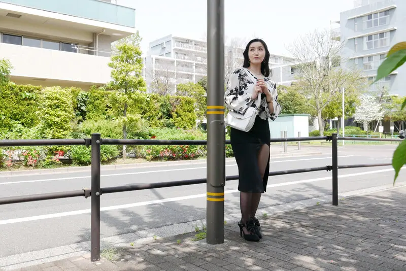 「立ちんぼ妻」 B級熟女 すず39歳…  (sykh00160)-1