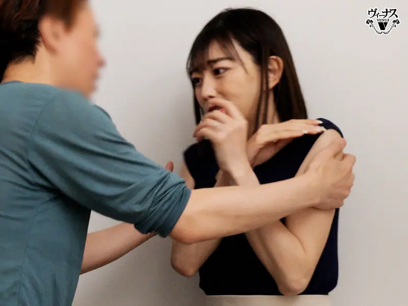 僕の前では清楚な妻が隣人の中出し肉便器に… 蒼山愛奈 (vec00730)-4