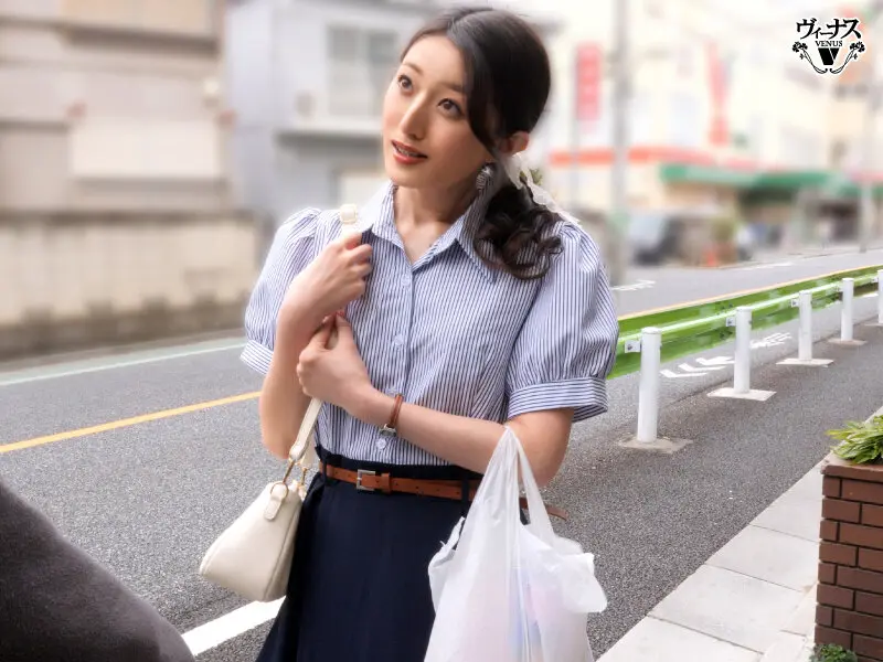 勉強と中出しを教えてくれる図書館で働く憧… 足立美緒 (vema00240)-4